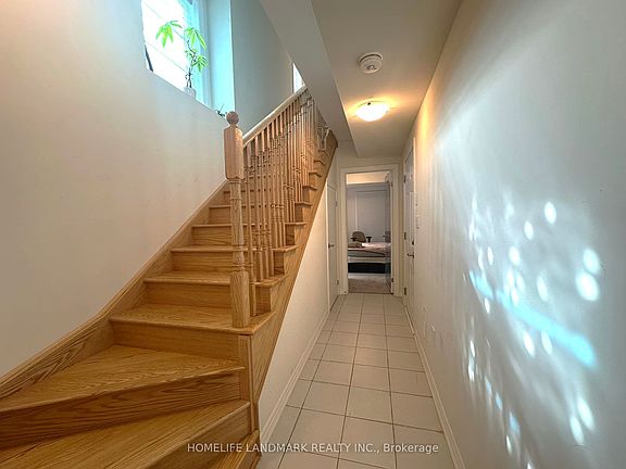 4th image of 18 Lavinia Rd