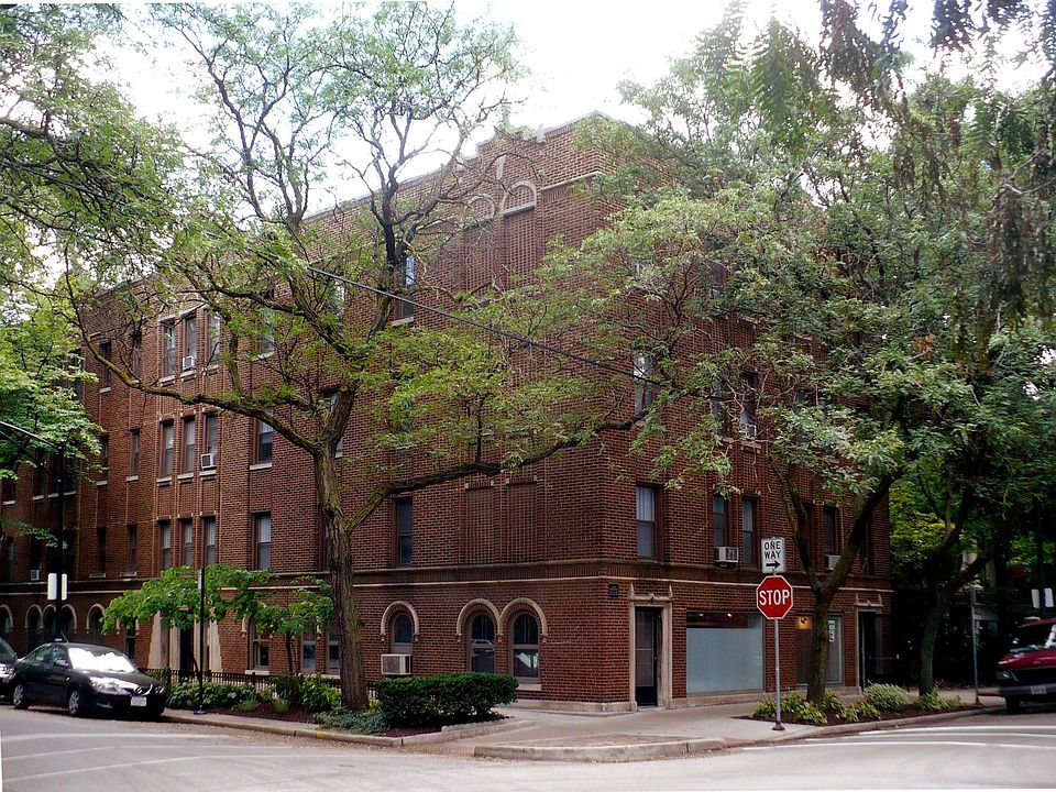 1st image of 2146 N Dayton St APT 105