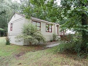 2nd image of 3329 Perry St