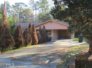 568 Huckleberry Ln, Hinesville, GA 31313
