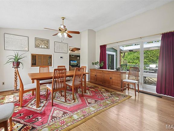 3rd image of 2417 Sunnybrook Dr