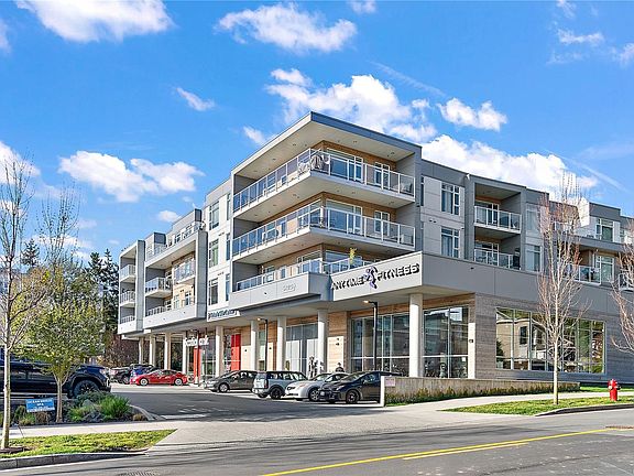 3rd image of 5120 Cordova Bay Rd #214