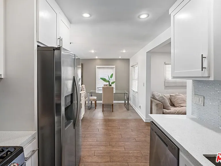 6440 W 87th Pl — Photo 11