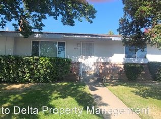 7270 S Land Park Dr, Sacramento, CA 95831