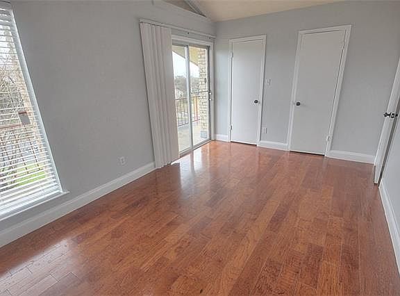 4th image of 1909 Woodland Ave #B