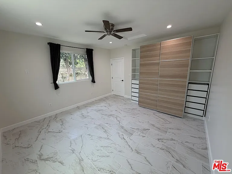 6533 Costello Ave — Photo 10