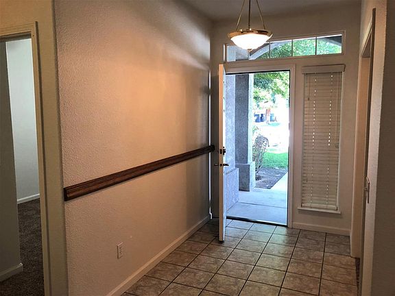 3rd image of 3615 E Vista Dr