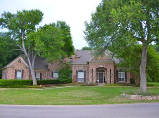 301 Salado Creek Pl, Salado, TX 76571