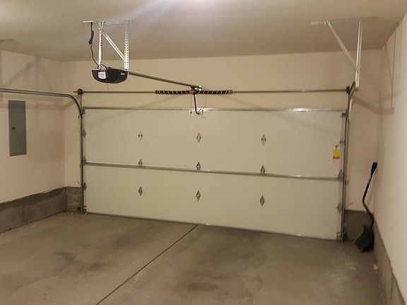 2nd image of 220 Truman Ave