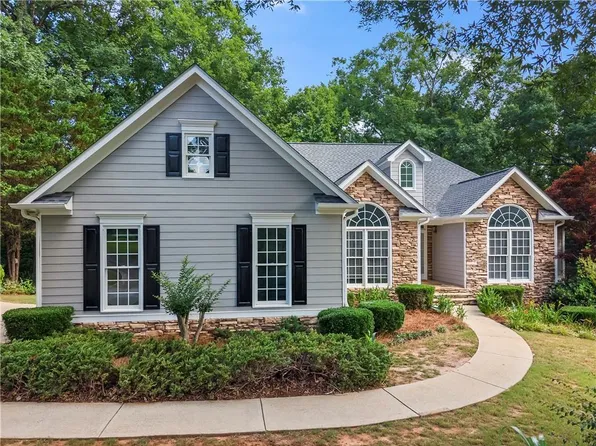 299 Heights Ln, Acworth, GA 30101