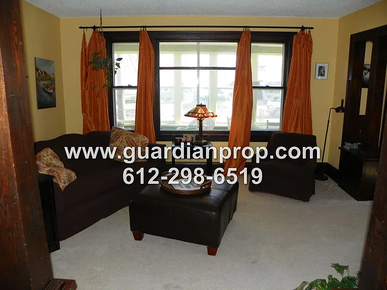 983 Edmund Ave — Photo 8