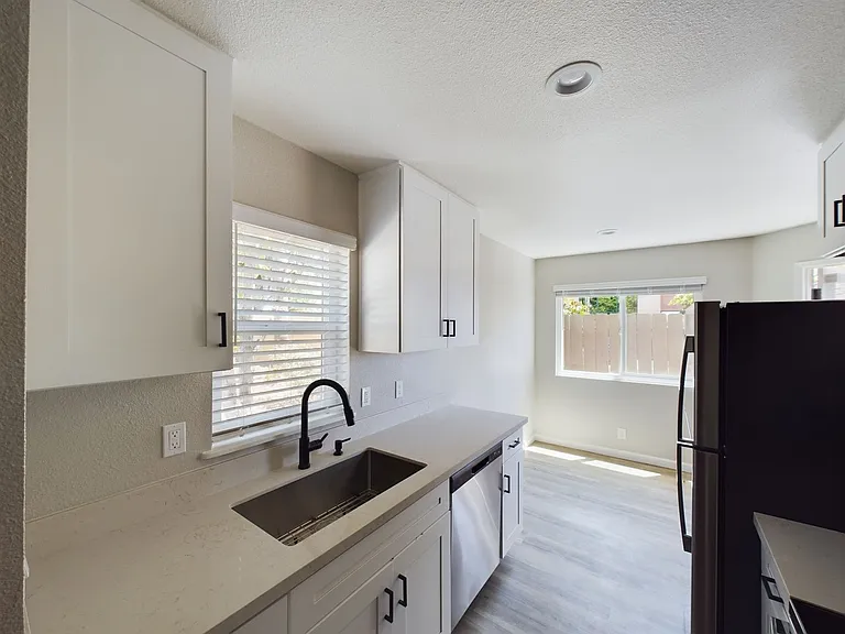 The Gemma Apartments — Photo 12