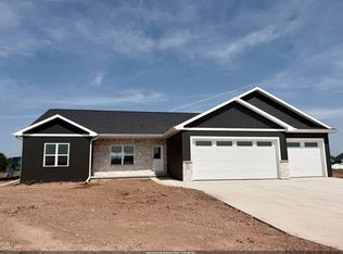 W5668 Tonys Way, Appleton, WI 54915