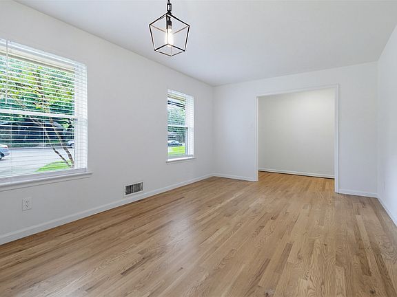 4th image of 3705 Tulane Cir
