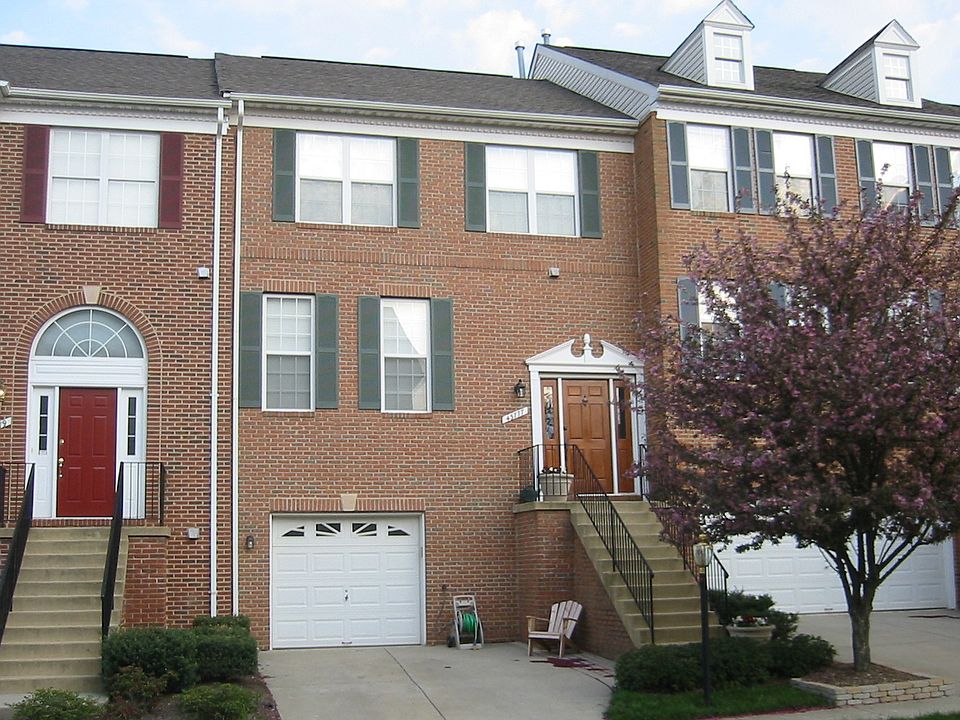 1st image of 43777 Steinbeck Sq