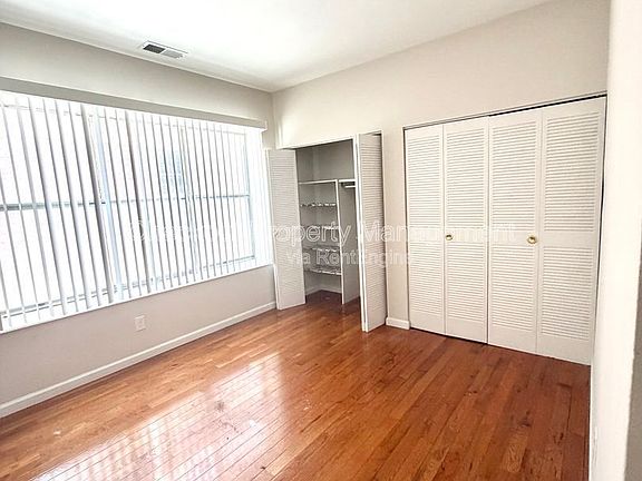 5th image of 5535 Pershing Ave APT 11