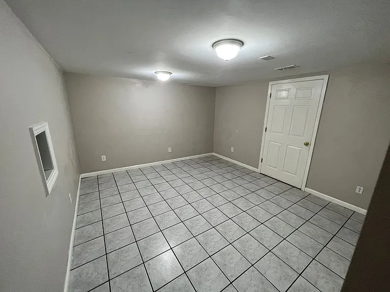 1710 Laramie St — Photo 14