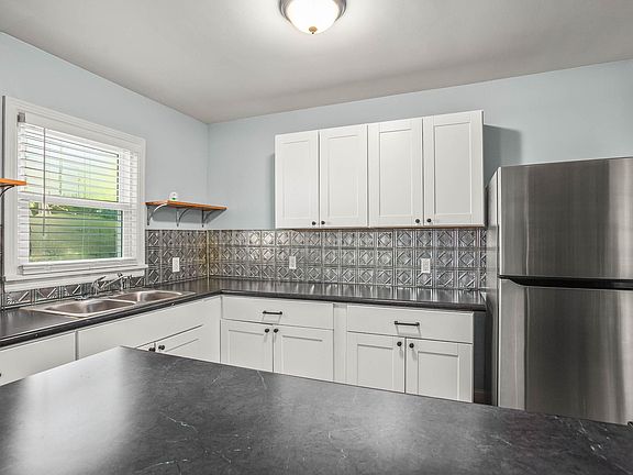 4th image of 5038 Pinewood Dr #5044