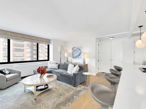 1438 3rd Ave APT 6B, New York, NY 10028