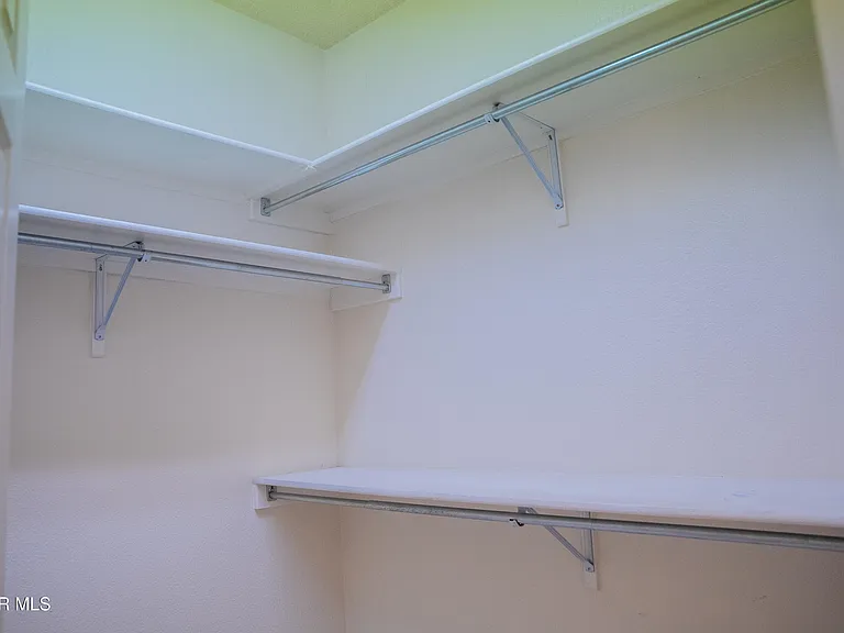 804 Bonnie Ct — Photo 18
