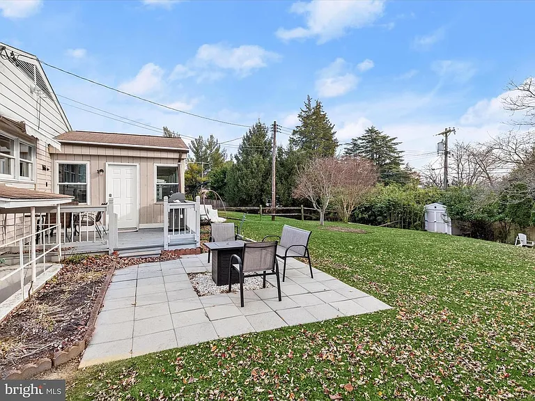 51 E Timonium Rd — Photo 36