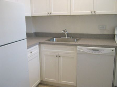 1st image of 3135 Crescent St APT 1J