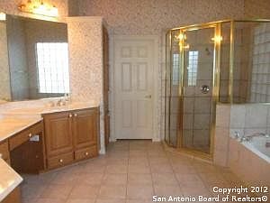5th image of 31019 Keeneland Dr