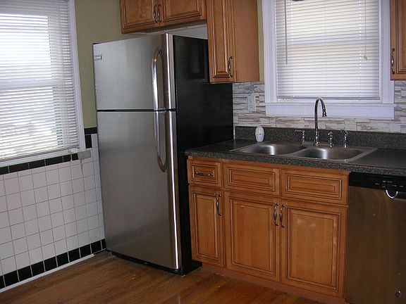 4th image of 3523 Charlack Ave