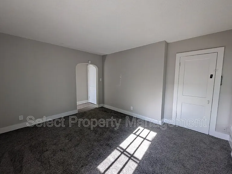 1235 Huestis Ave #B — Photo 6
