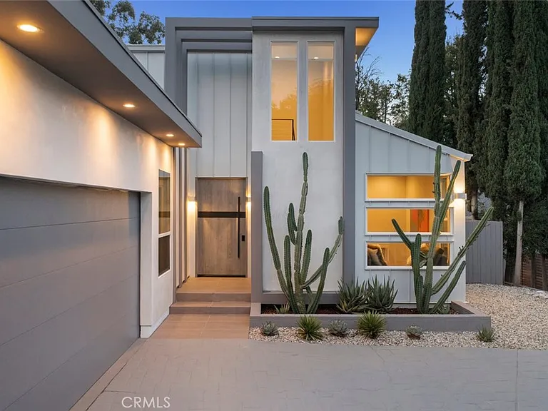4731 Topanga Canyon Blvd — Photo 40