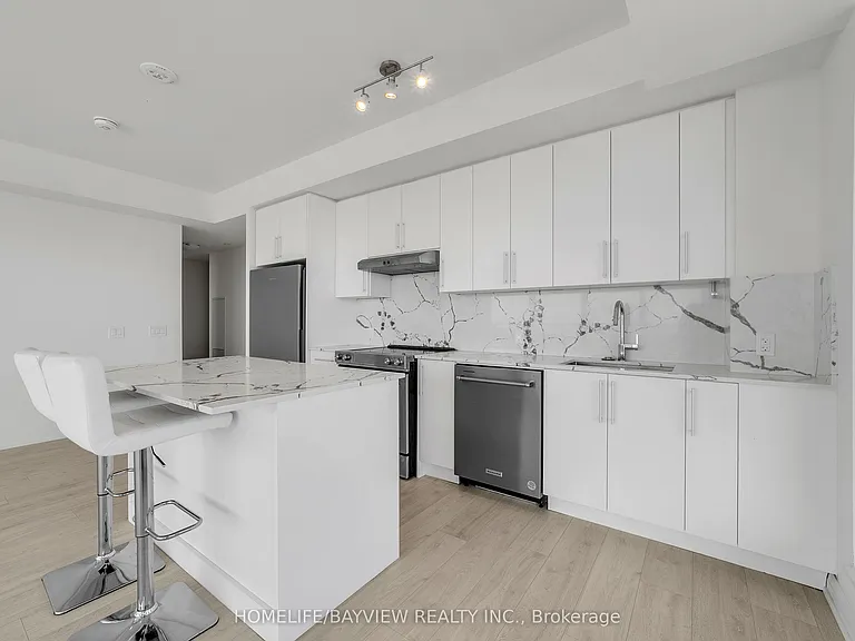 8960 Jane St #228 — Photo 3