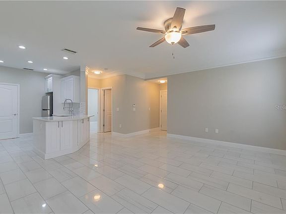 5th image of 10481 Villa View Cir #10481