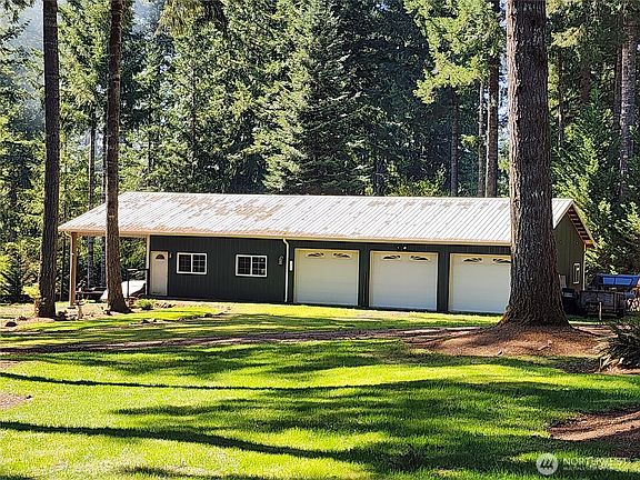2nd image of 22812 NE 223rd Street