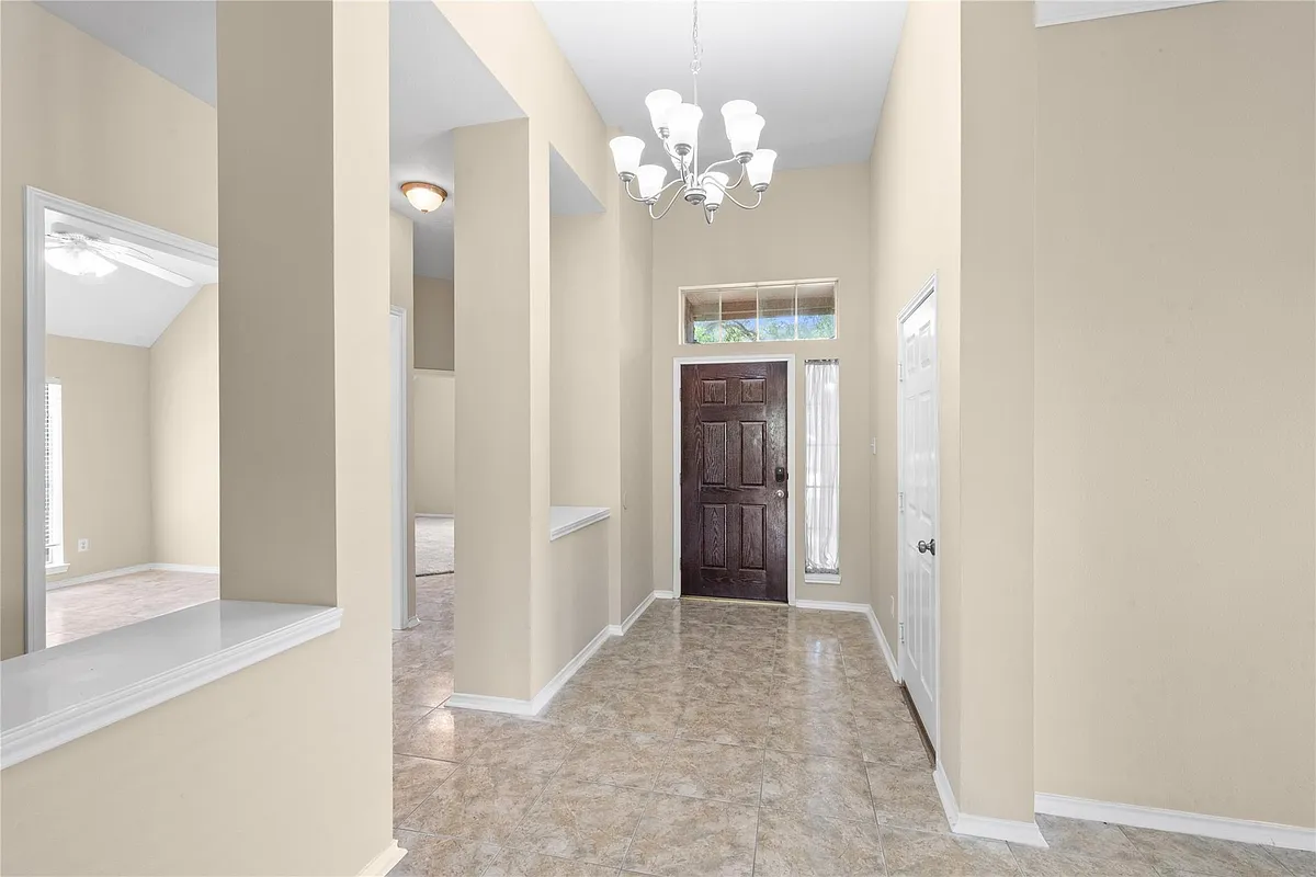 Building Photo - 11 Crestview Trl