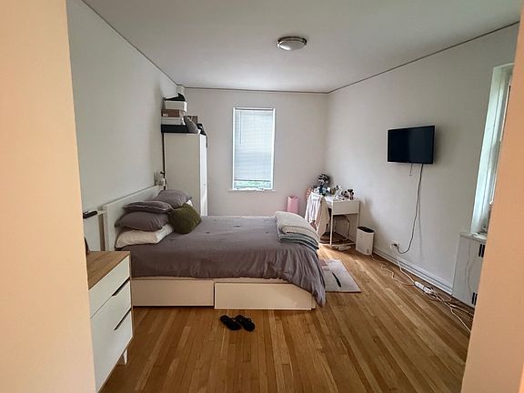 3rd image of 75-40 Austin St APT 4FR