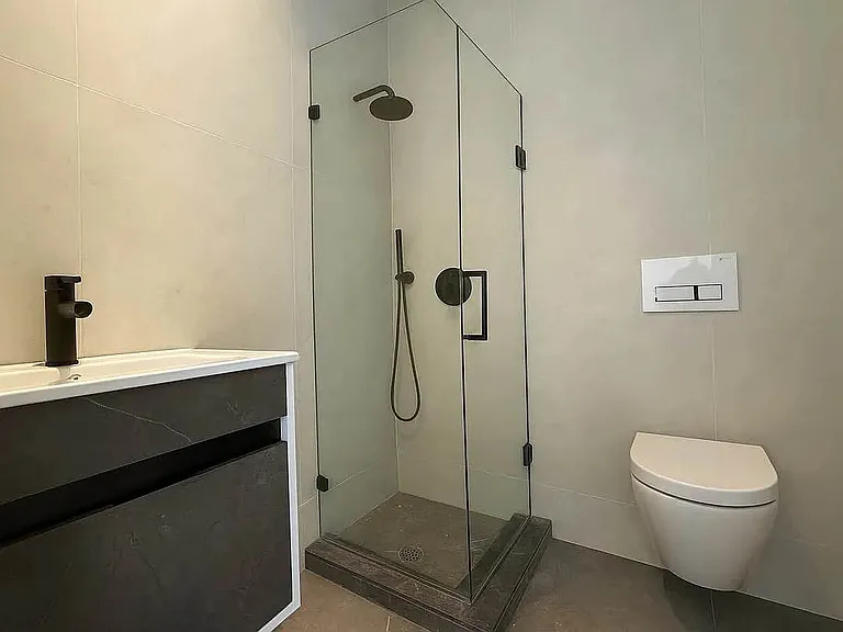 143 N 9th St #3R — Photo 7
