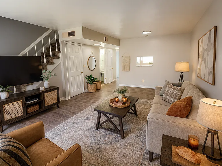 Welcome Home to Orchard Apartments Comfort and Convenience in Muncie — Photo 2