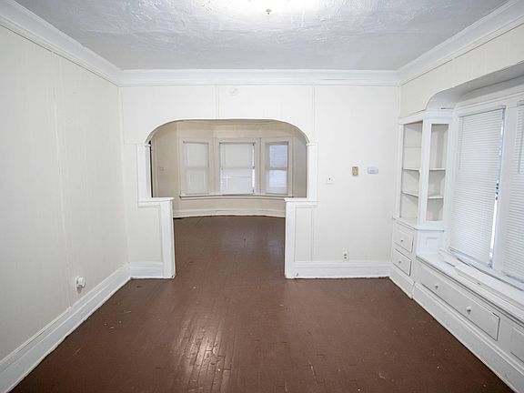 2nd image of 3332 E 145th St #2