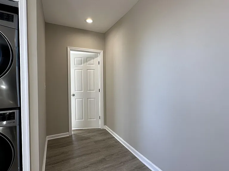 2238 N Fulton Ave #3 — Photo 9