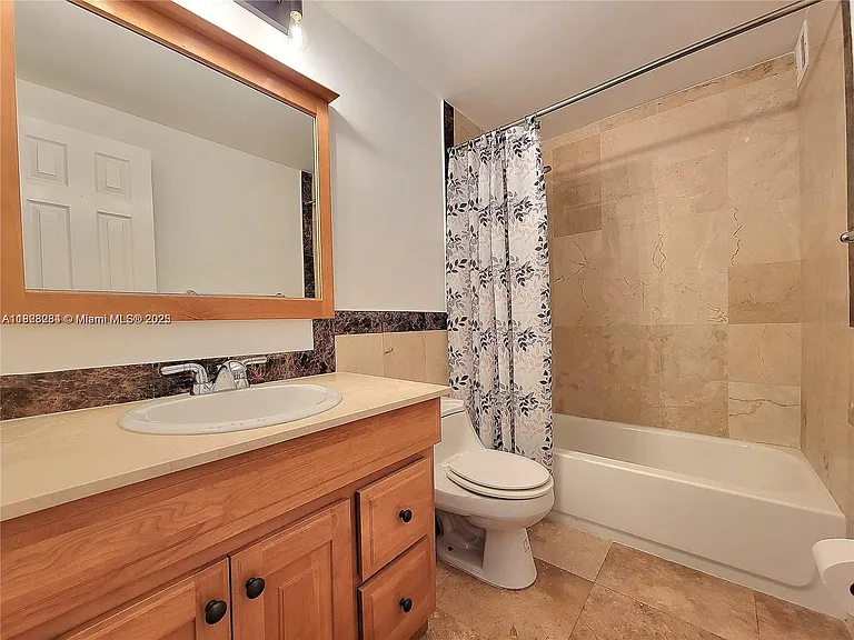 3505 S Ocean Dr #320 — Photo 16
