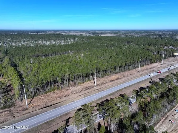 4655 Ocean Highway E, Bolivia, NC 28422