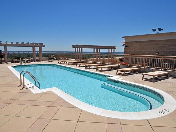 Top Deck Pool
