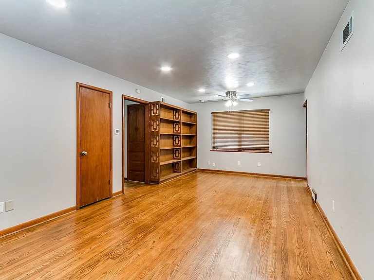 721 E Bouse Dr — Photo 29