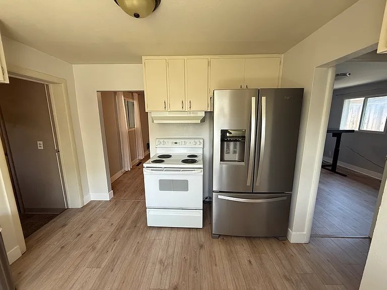 1631 S Merrill St — Photo 10