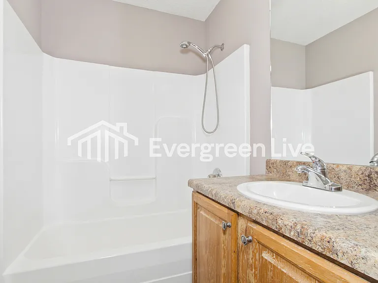 15988 Stone Ridge Cir — Photo 13