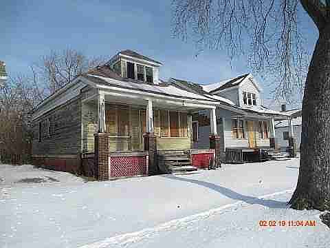 6706 Clifton
