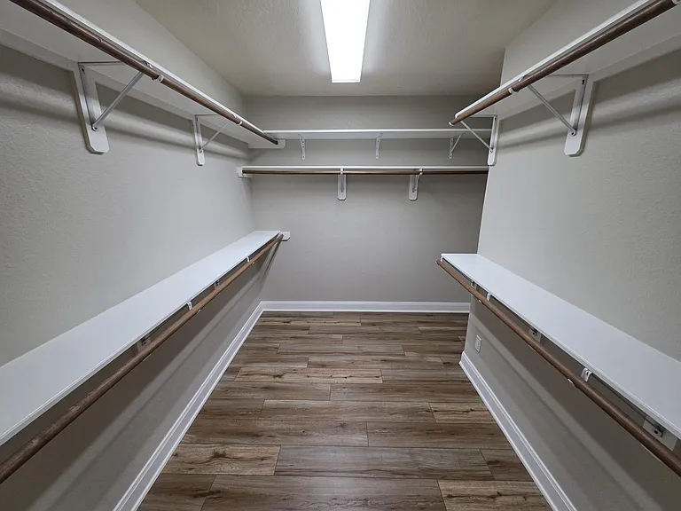 3011 Crescent Oaks Park Ln — Photo 17