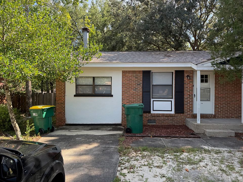 1st image of 300 21st St