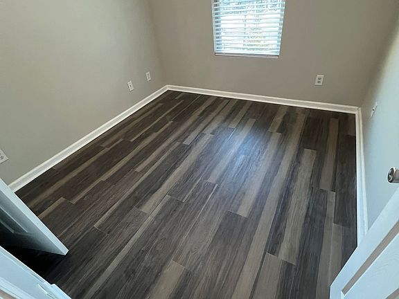 3rd image of 2418 Camden Oak Way