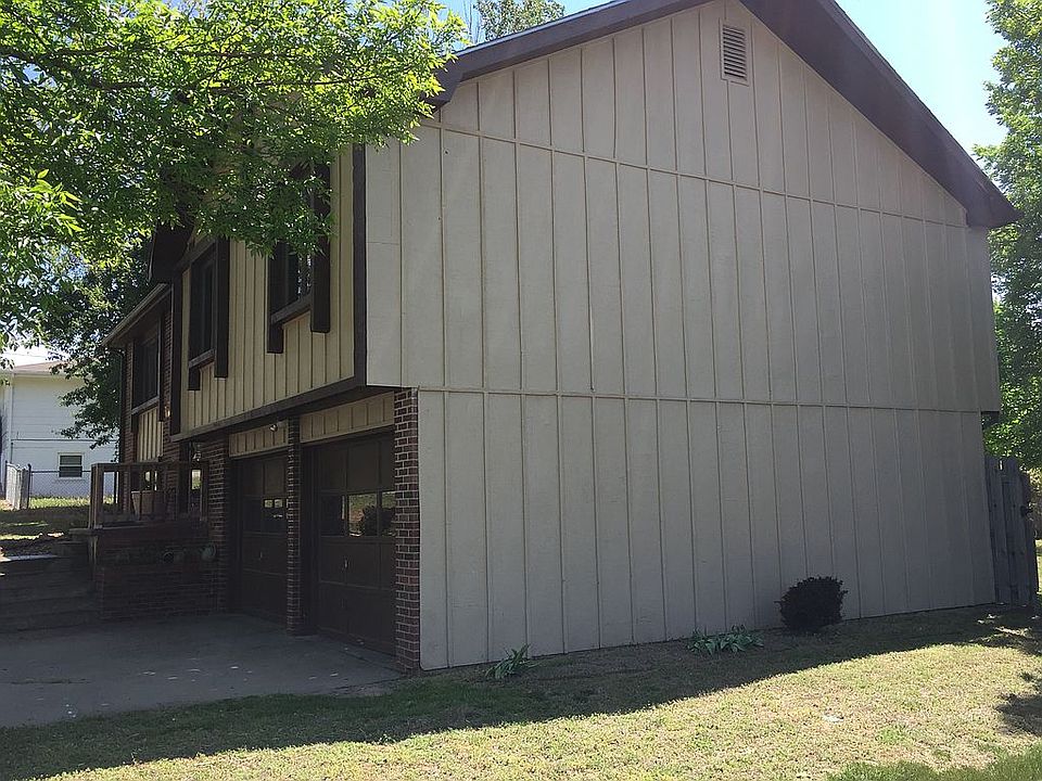 1005 McClure St, Junction City, KS 66441 Zillow